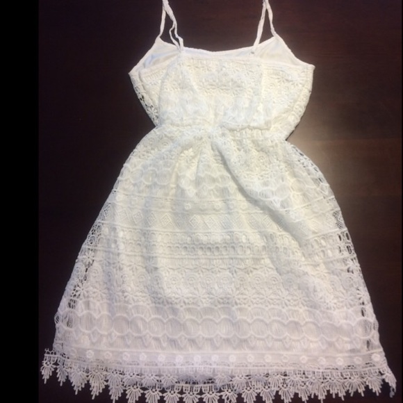 Forever 21 Summer Dress - Picture 3 of 3